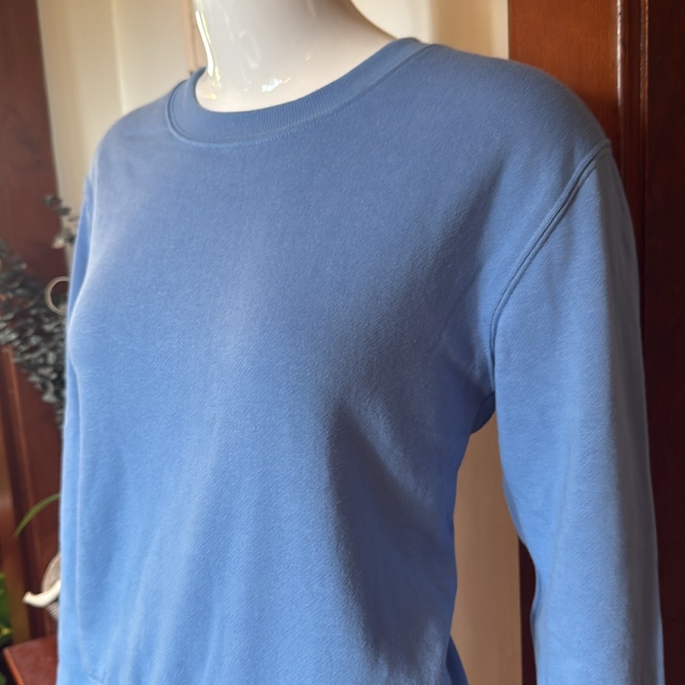 NWT Z supply size XS super super soft Blue Crewneck Sweatshirt